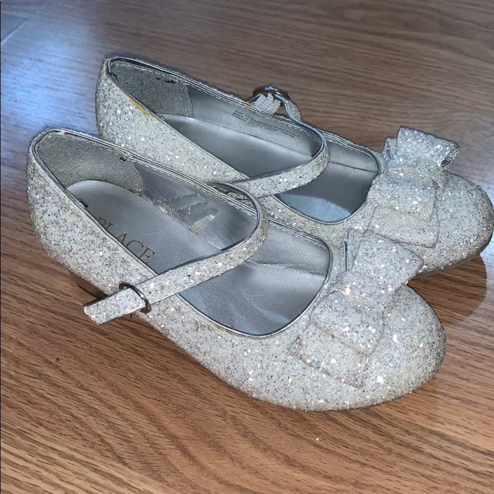 Cute girl dress shoes